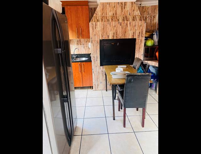 14 BEDROOM BED & BREAKFAST FOR SALE IN AMALINDA